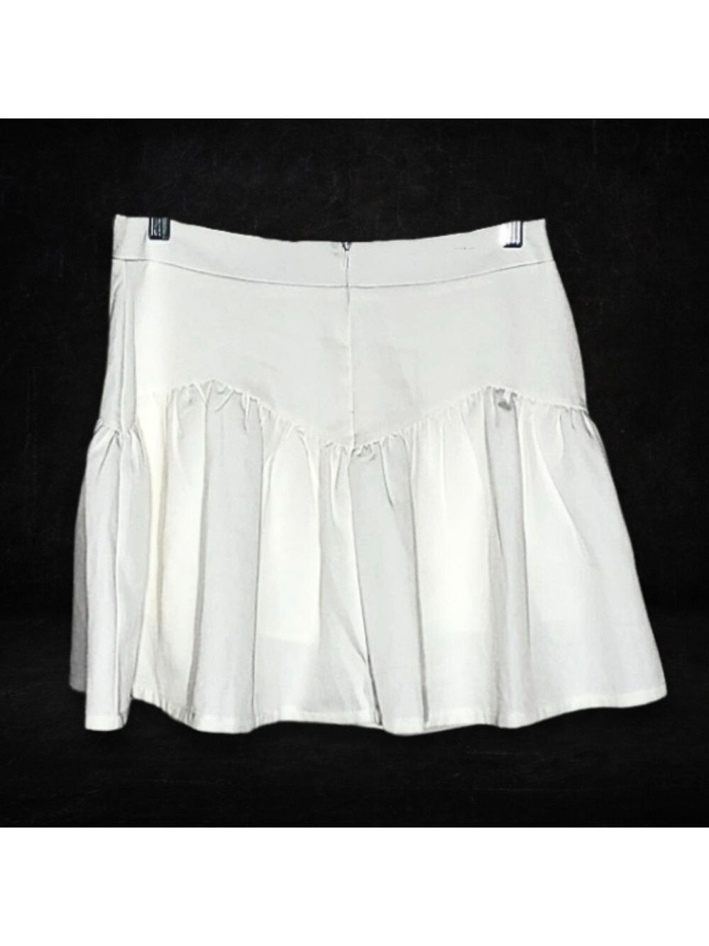 Princess Polly Tennis Mini Skirt Flouncy Hemline Back Zip Cotton White Women’s 6 - Picture 2 of 9
